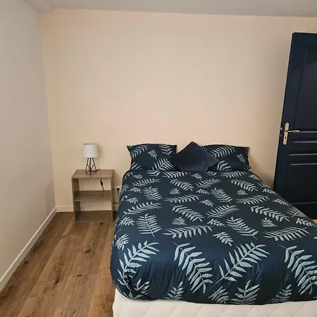 Maison Spacieuse Privatisee Ou A La - Places De Parking Bed & Breakfast Saint-Michel (Charente)
